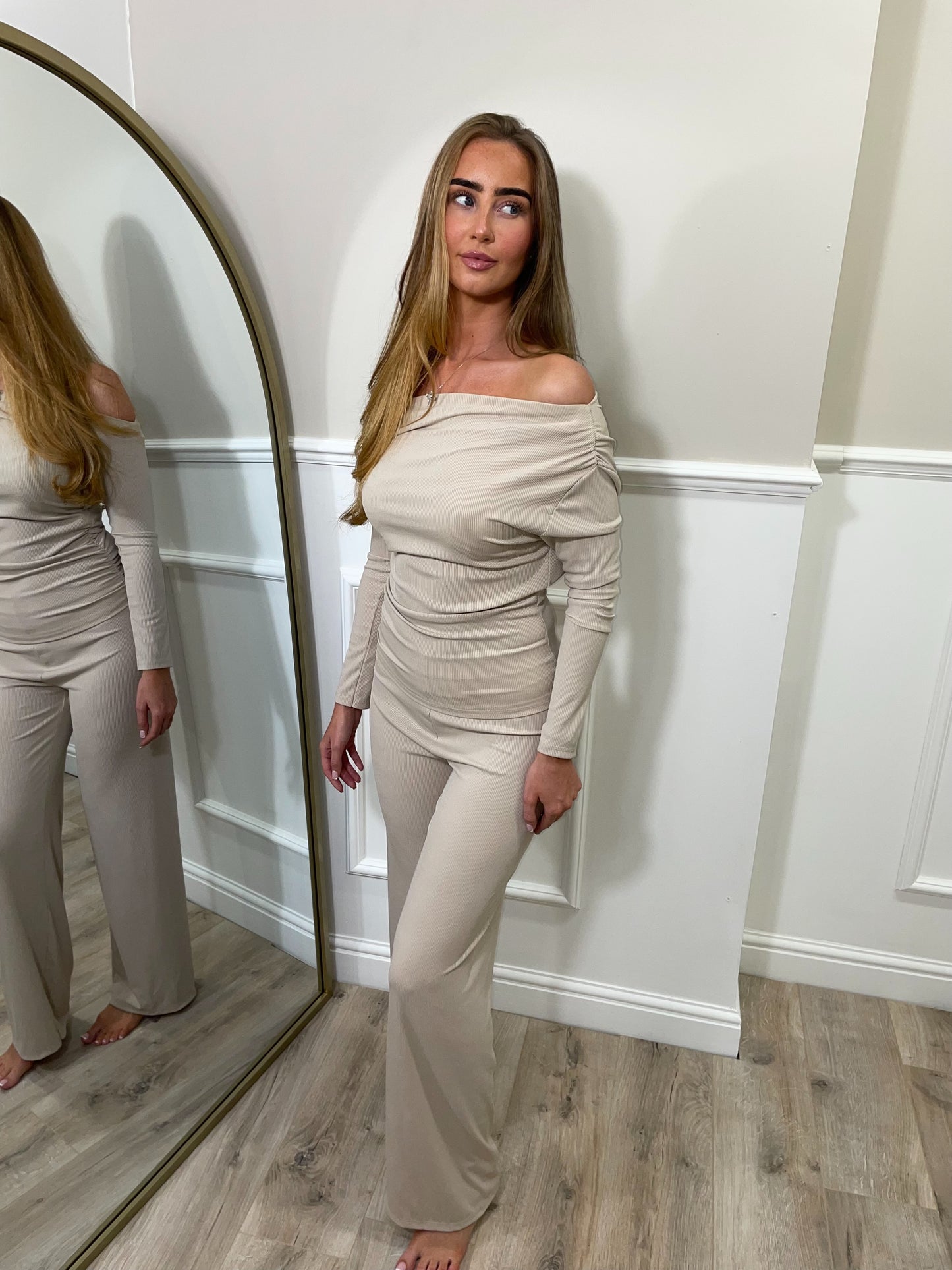 Off Shoulder Ribbed Lounge Set